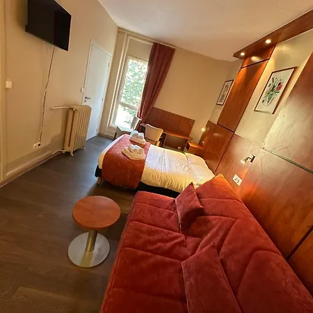 Hotel Victoria *